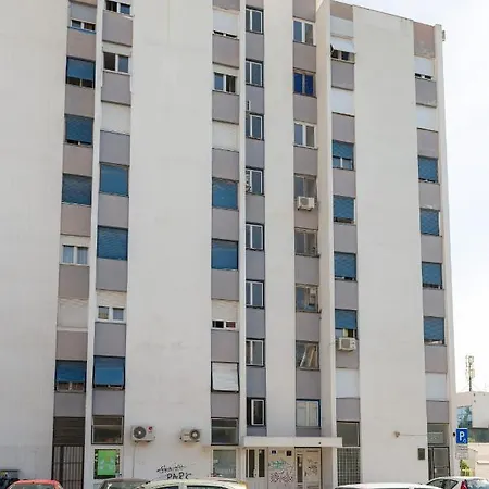 Mimi Διαμέρισμα Σπλιτ